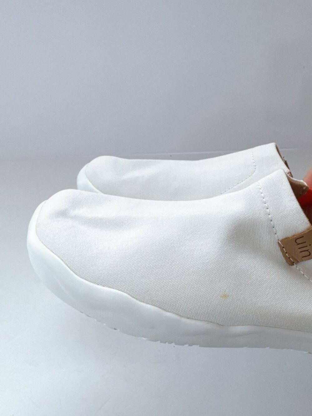 Women’s Size 8 UIN Toledo White Canvas Slip-On Shoes Comfort Travel Flats - Picture 7 of 12